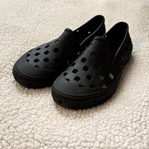 Vans MTE TRK slip ons